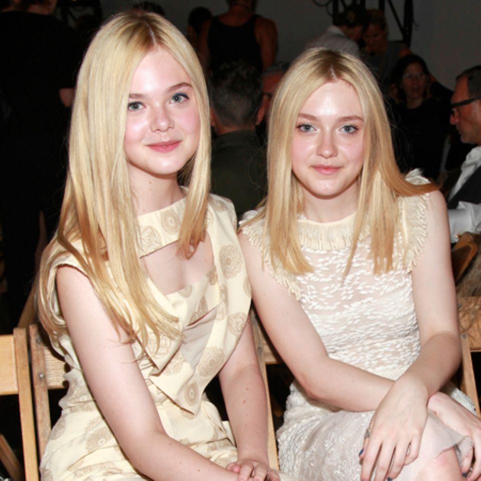 Exploring the unique⁢ bond between⁤ Dakota‍ and Elle‍ Fanning