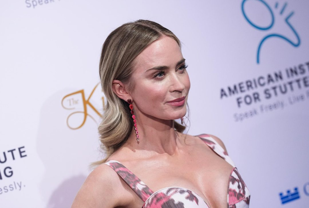 Effortlessly Chic: How Emily Blunt Mixes High-End and High Street