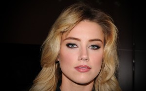 amber-heard-wallpaper