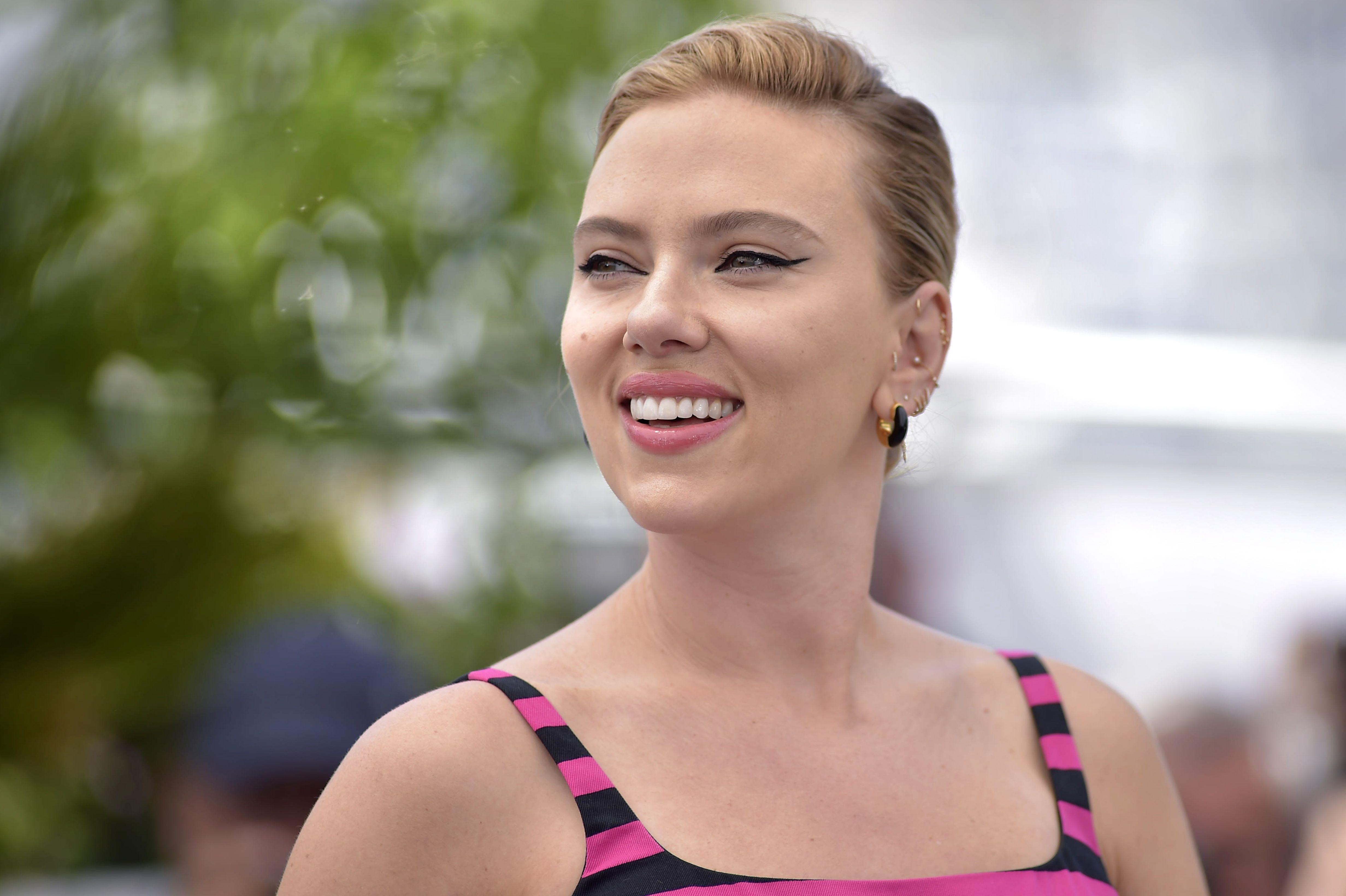 - A Closer Look⁤ at Scarlett Johansson and Colin Jost's ⁢Road to Marriage